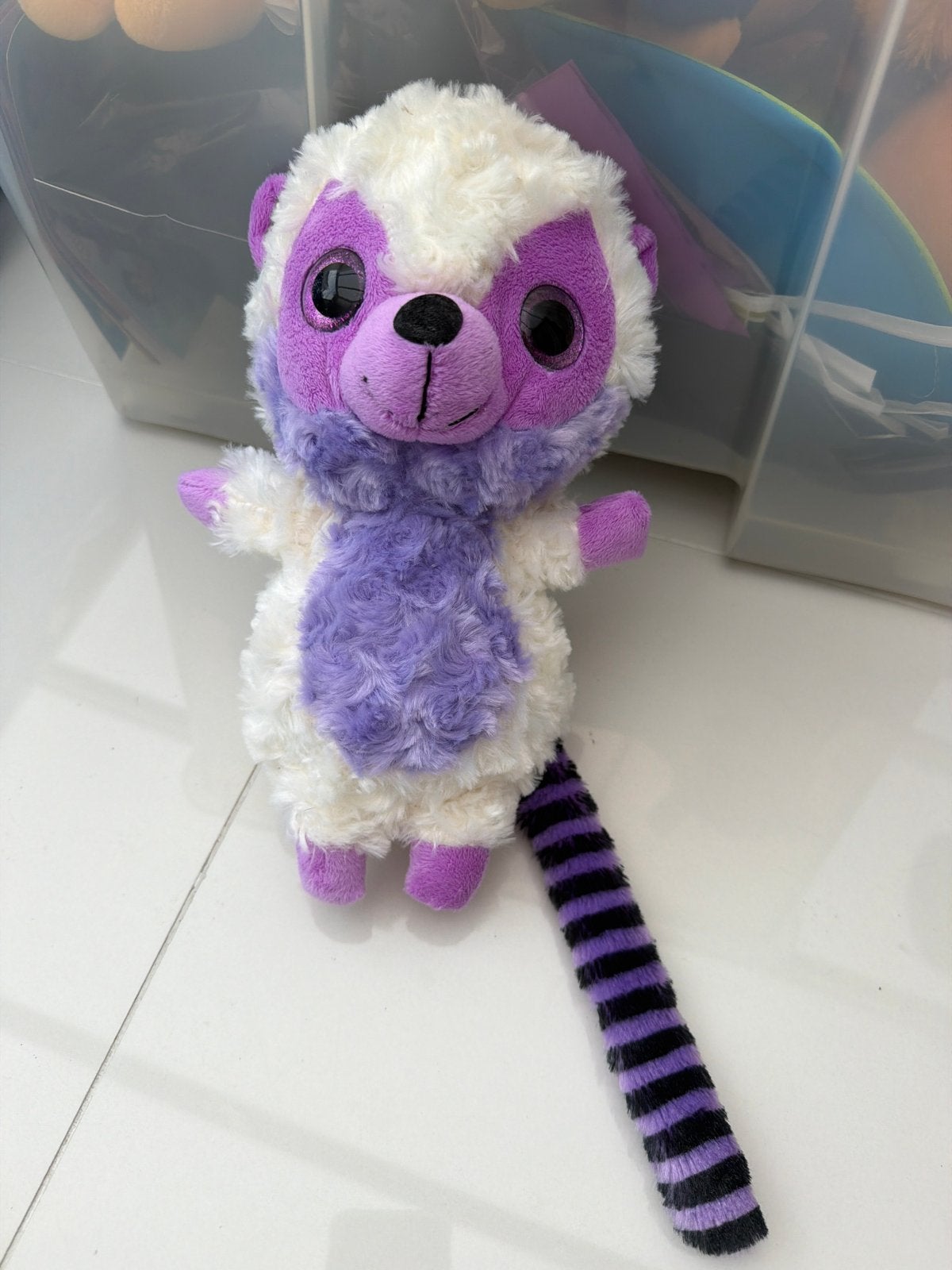 Schattige paarse en witte maki knuffel, Overige merken, Overige karakters, Overige typen, Ophalen of Verzenden