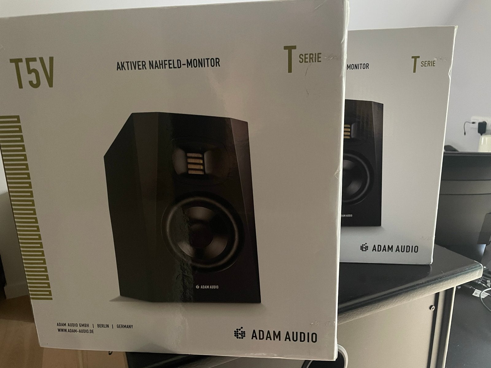 Adam Audio T5V actieve studiomonitoren (paar), Studiomonitor, Nieuw, Ophalen of Verzenden, 150 watt of meer