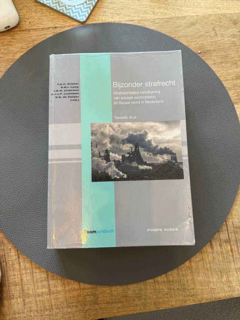 Bijzonder strafrecht, Ophalen of Verzenden, Gelezen, Sociale wetenschap