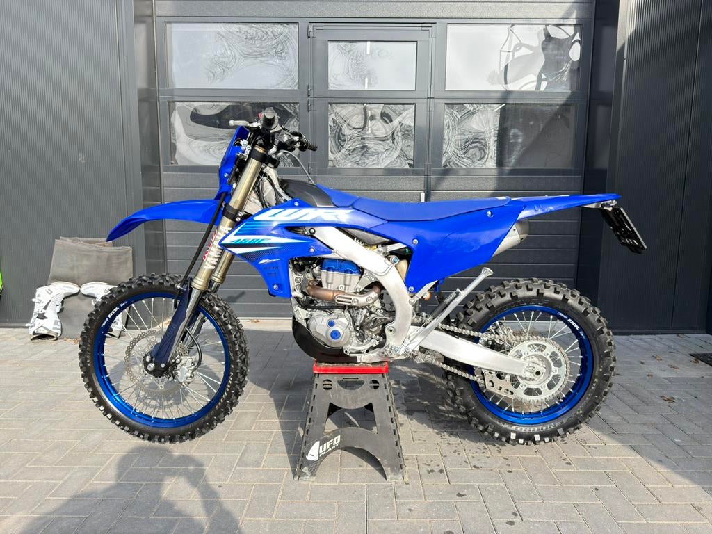Yamaha WR450F 2025 A2 Nieuw met toelating | Uniek! |, Motoren, 450 cc, Bedrijf, Enduro, Minimaal motorrijbewijs A2