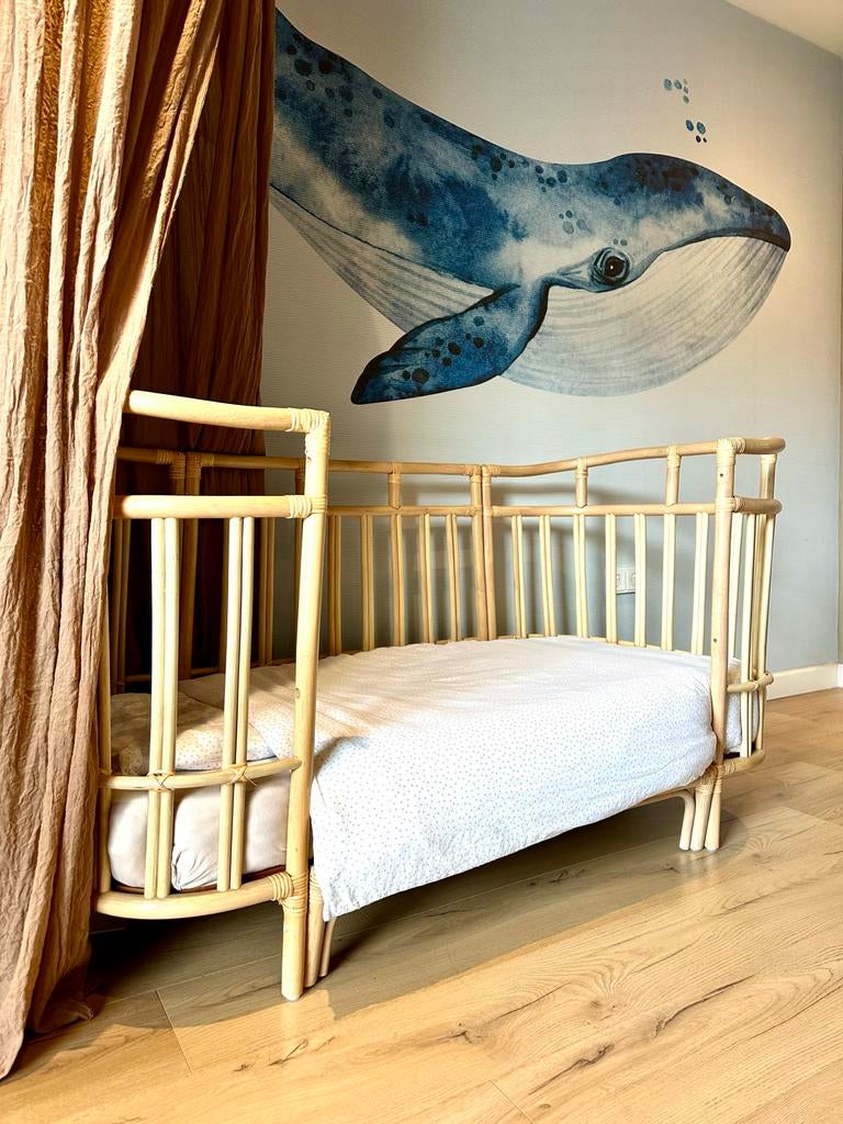 Rotan ledikant Byron van Boho Rainbow incl. Pretura matras, Kinderen en Baby's, Babywiegjes en Ledikanten, Ophalen, Zo goed als nieuw
