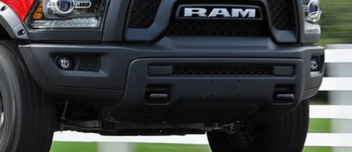 Dodge ram 1500 gen 4 2013/2018 voorbumper gezocht, Ophalen, Gebruikt, Dodge, Bumper