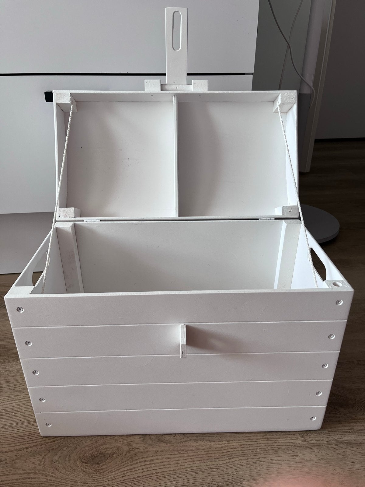 Witte speelgoedkist met deksel - L48xB25xH35cm, Ophalen, Minder dan 50 cm, Gebruikt, 5 – 50
