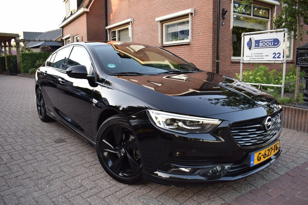 Opel Insignia Grand Sport 1.5 Turbo Exclusive OPC/ADAP CRUIS, Auto's, Opel, Gebruikt, 4 cilinders, 700 kg, Zwart