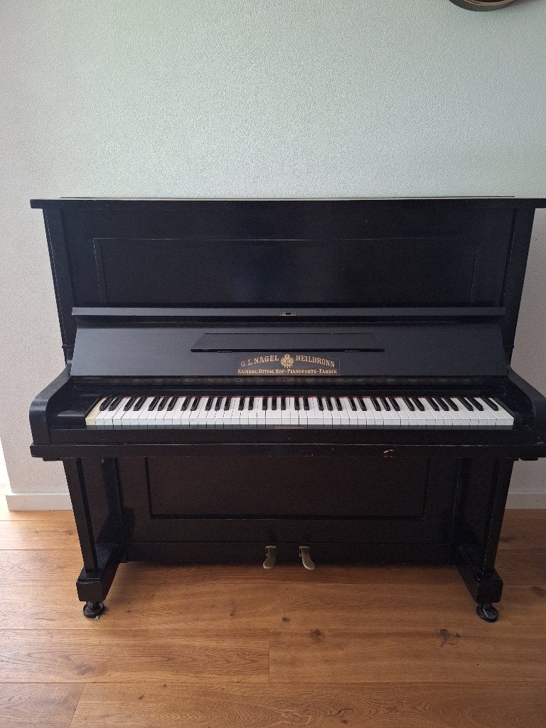 Piano, Muziek en Instrumenten, Piano's, Gebruikt, Bruin, Ophalen of Verzenden, Piano