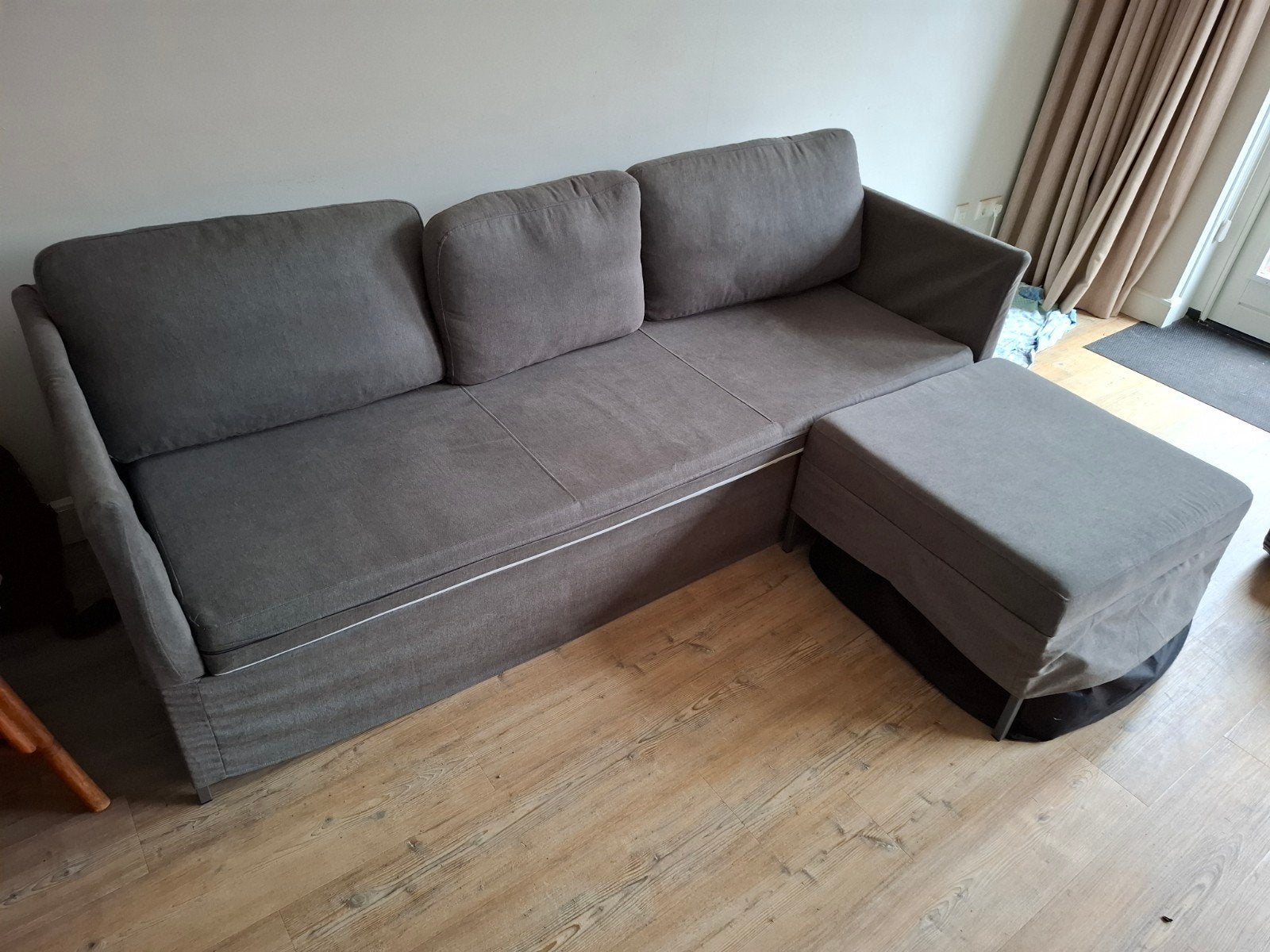 Grijze slaapbank met chaise longue, Huis en Inrichting, Banken | Bankstellen, Ophalen, Gebruikt, Modern, functioneel, 100 tot 125 cm