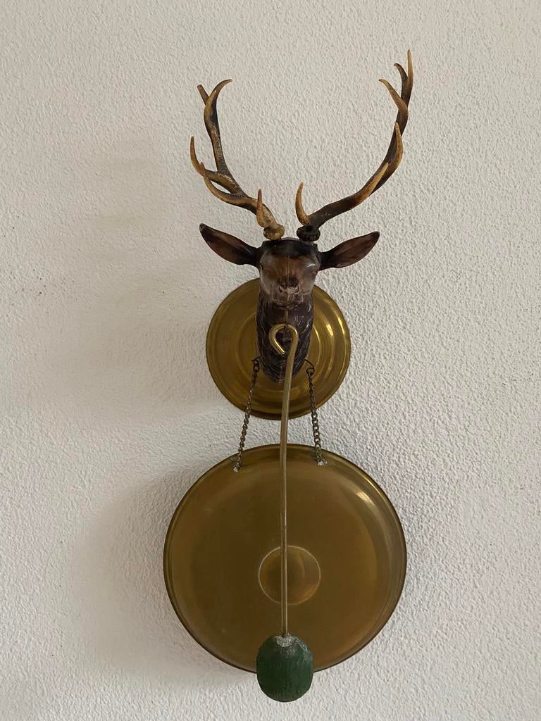 Wandgong, Ophalen