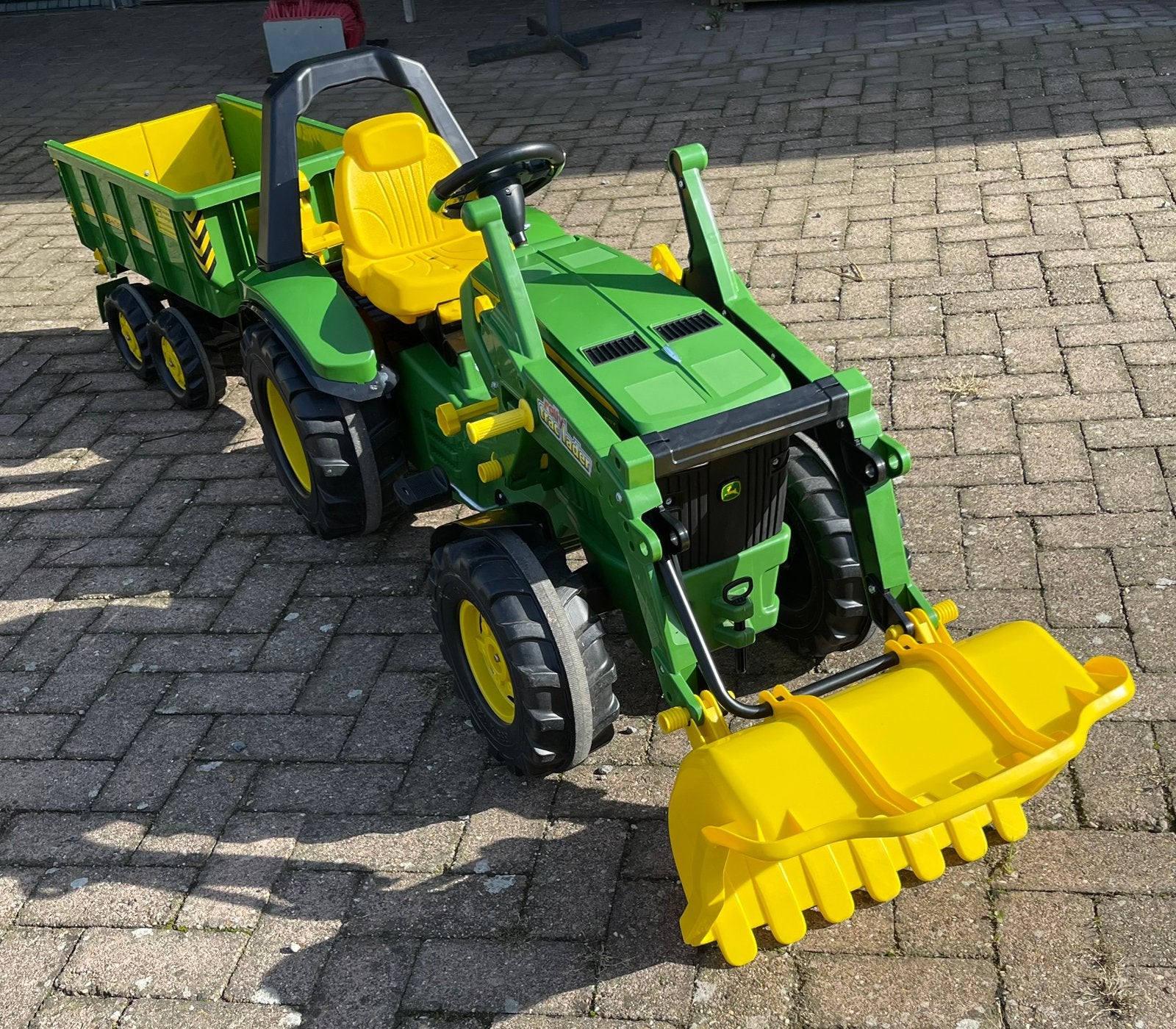 Rolly Toys   John Deere 8400R incl 2 assige  aanhanger, Ophalen, Zo goed als nieuw