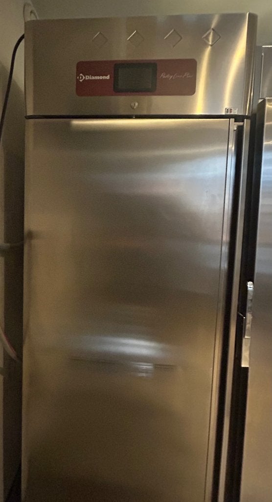 Armoire à l'emprunt Diamond Pastry Plus (2022), Ophalen, Gebruikt