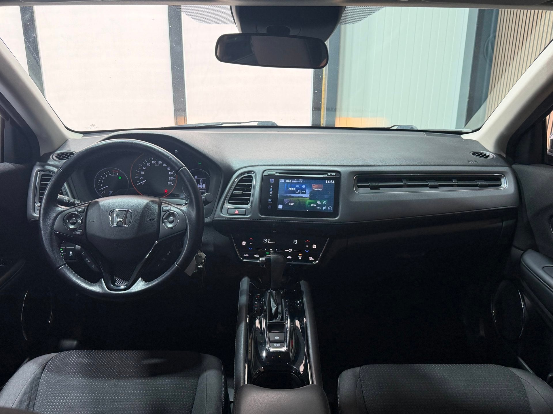 Honda HR-V 1.5 i-VTEC Elegance / Start Stop / Cruise Control, 15 km/l, Origineel Nederlands, Bedrijf, 650 kg