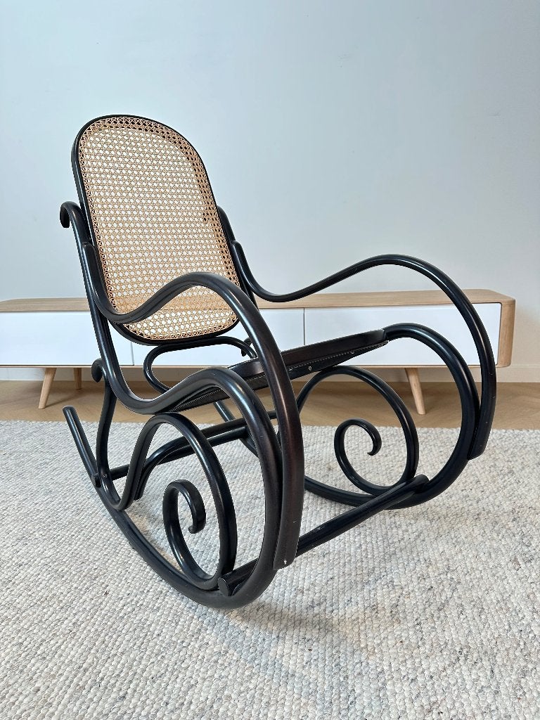 Fameg Felicia Design Schommelstoel – Zwart Thonet rotan, Ophalen, Zwart, Zo goed als nieuw, Vintage retro
