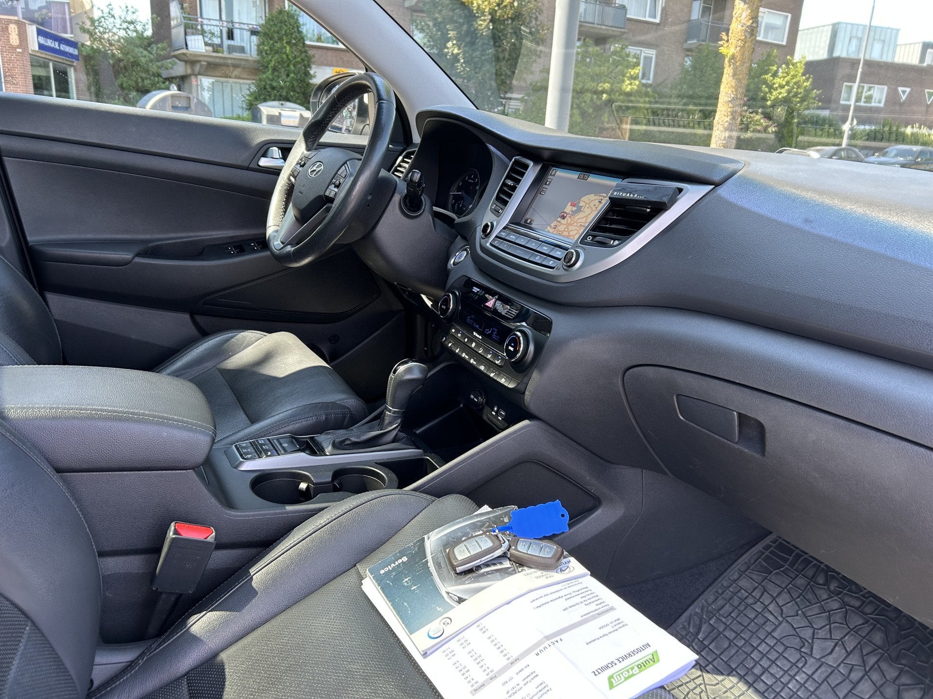 Hyundai Tucson 1.6 T-GDi Premium 4WD automaat leer airco/ecc, Gebruikt, 4 cilinders, Wit, Leder