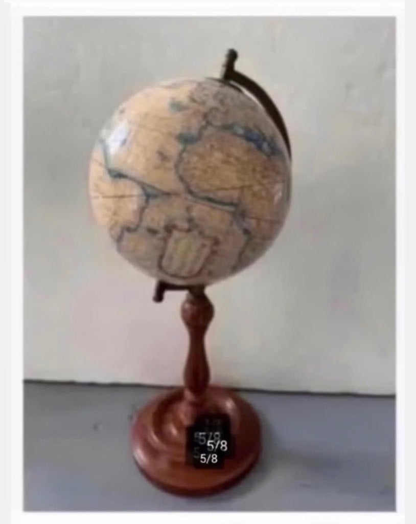 Bijzonder mooie Wereldbol op houten voet, 25 cm, Ophalen of Verzenden, Zo goed als nieuw, X, X