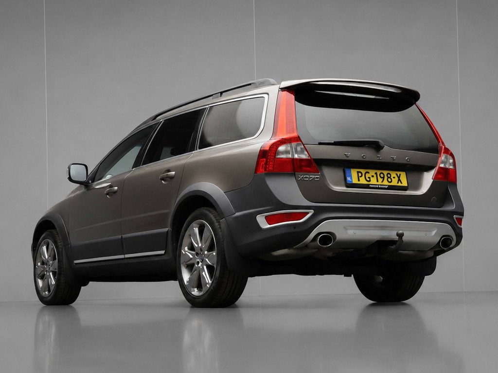 Volvo XC70 3.2 Summum Sport (CAMERA,MEMORY SEATS,STOELVERWAR, 238 pk, XC70, Leder, Vierwielaandrijving