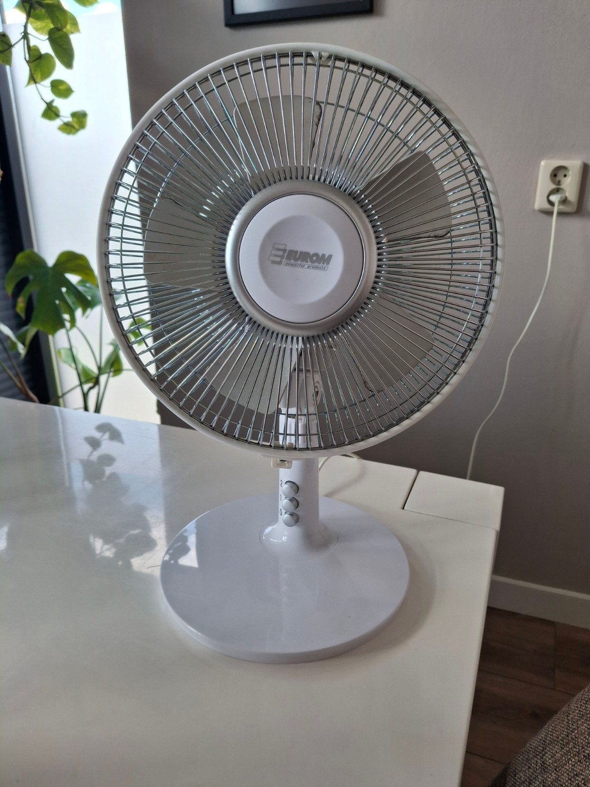 Eurom Tafelventilator - Compact en Krachtig, Ophalen, Zo goed als nieuw, Tafelventilator