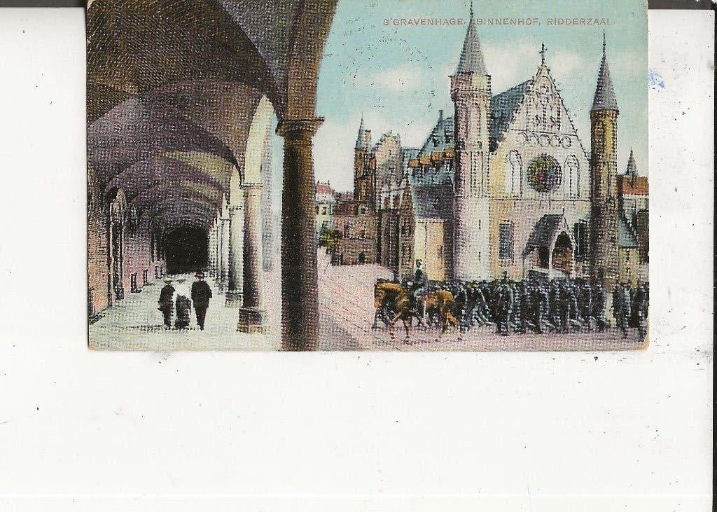 Den Haag Binnenhof Ridderzaal met militairen Tekst! 1915, Ophalen of Verzenden, Voor 1920, Gelopen, Zuid-Holland