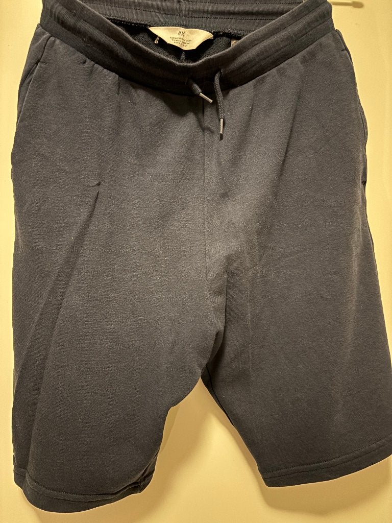 Korte broek donkerblauw H en M maat 164, Broek, Gebruikt, Ophalen of Verzenden, H en M