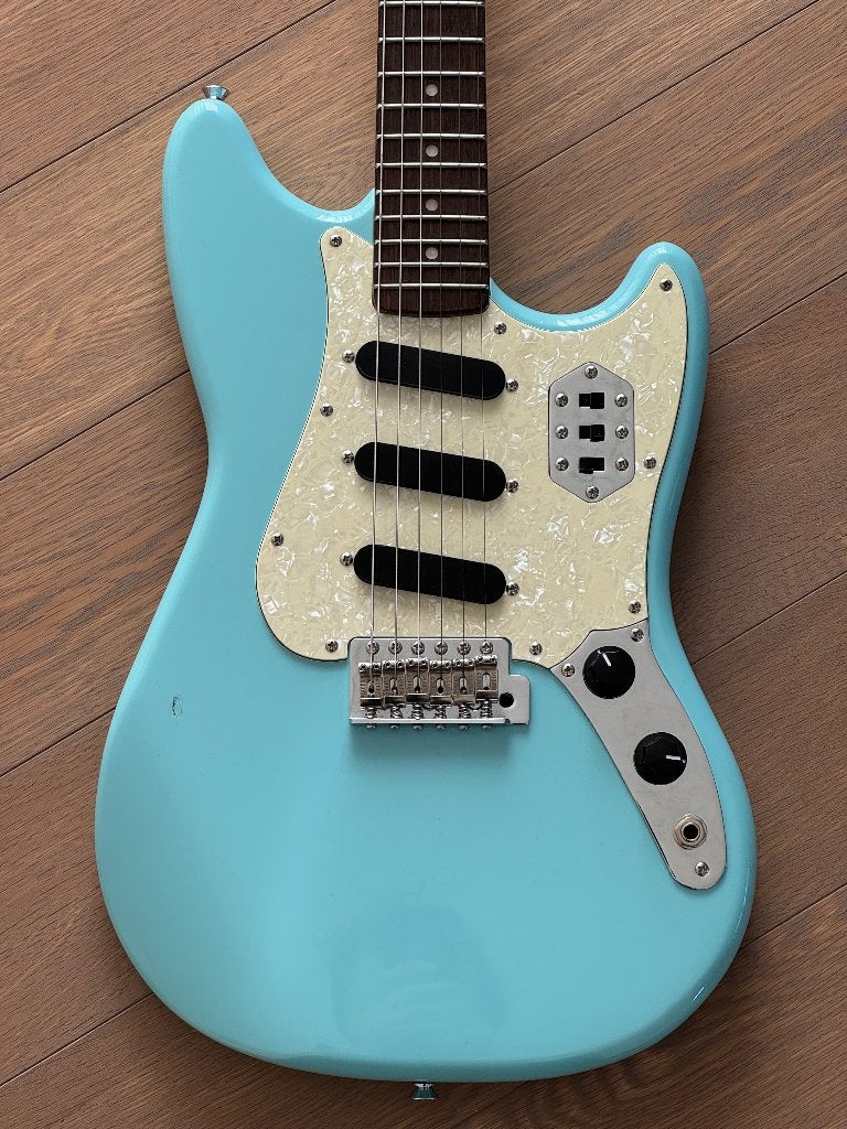 Squier Paranormal series Cyclone Daphne Blue, Ophalen, Gebruikt, Solid body, Fender