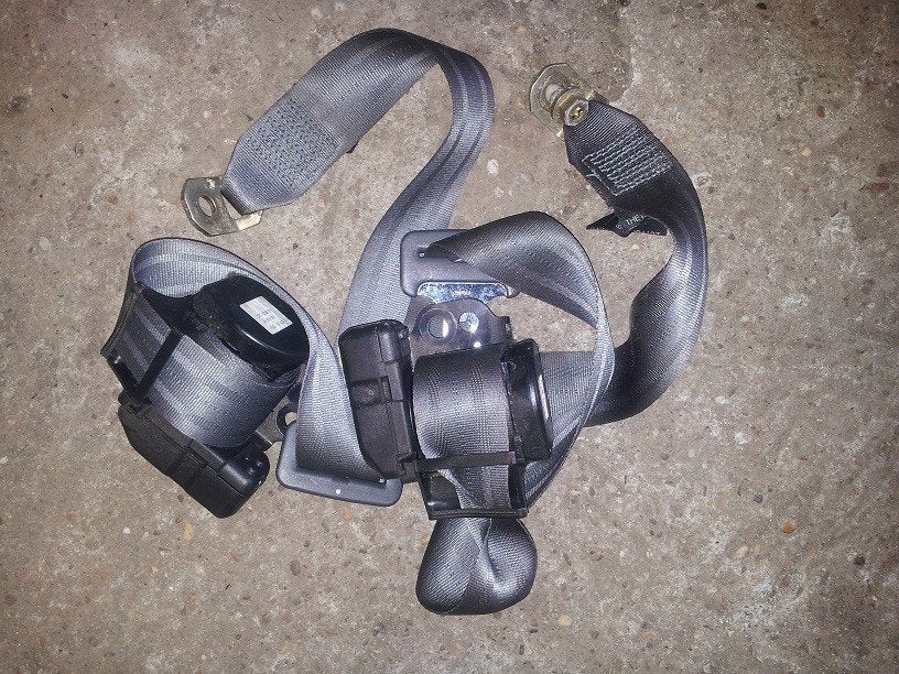 Set achterste gordels Volvo S40-V40, Ophalen of Verzenden