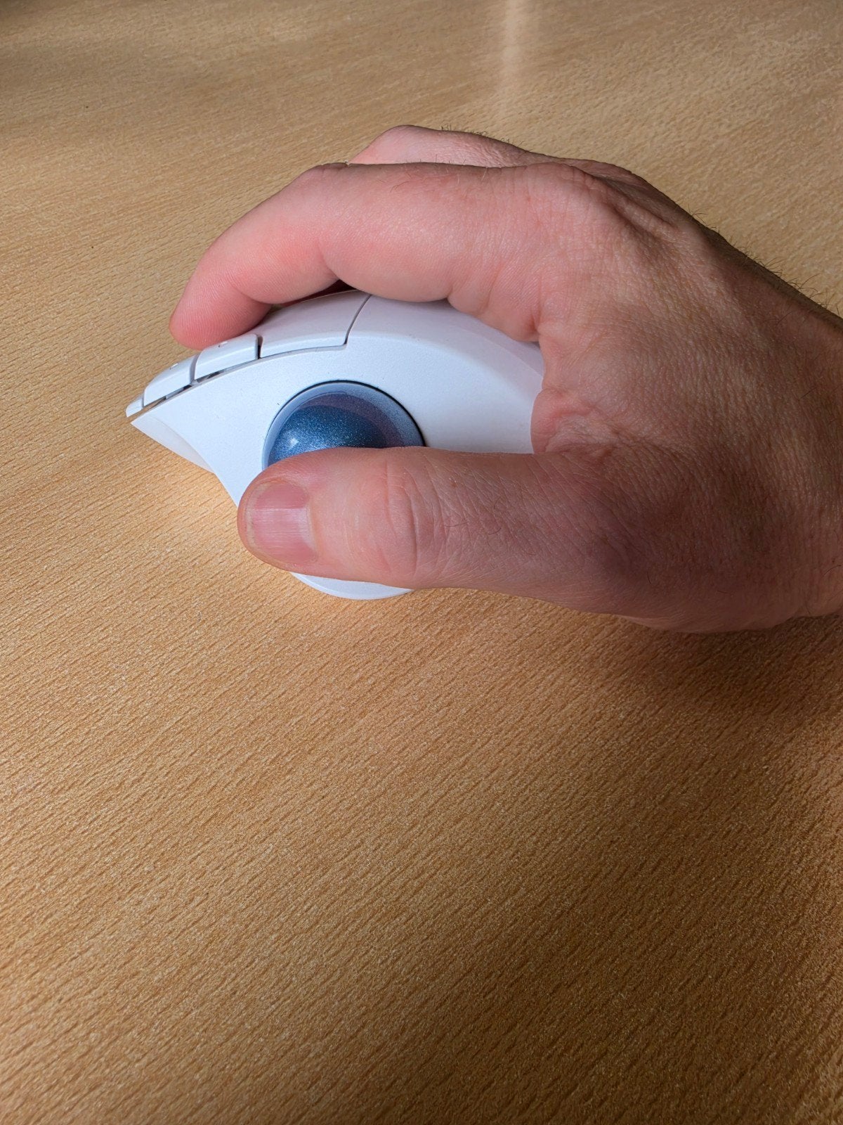 Logitech ERGO M575 Draadloze Ergonomische Trackball Muis, Computers en Software, Muizen, Rechtshandig, Ergonomisch, Logitech, Ophalen of Verzenden