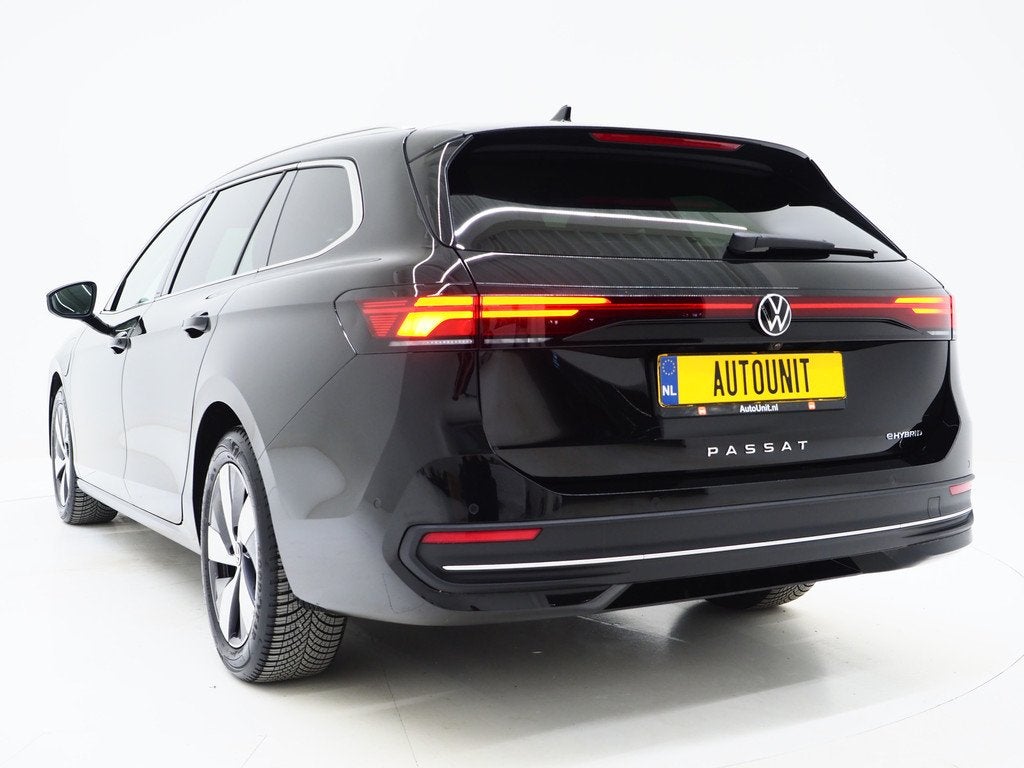 Volkswagen Passat Variant 1.5 eHybrid 204PK | Leder/Alcantar, Zwart, 4 cilinders, Plug-in hybride, Passat