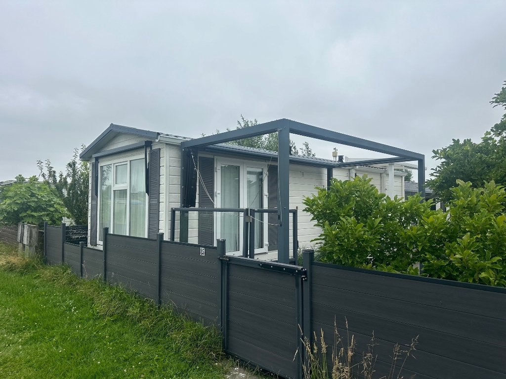 Zaro chalet 2 slaapkamers inclusief transport NL ♦️, Tot en met 4