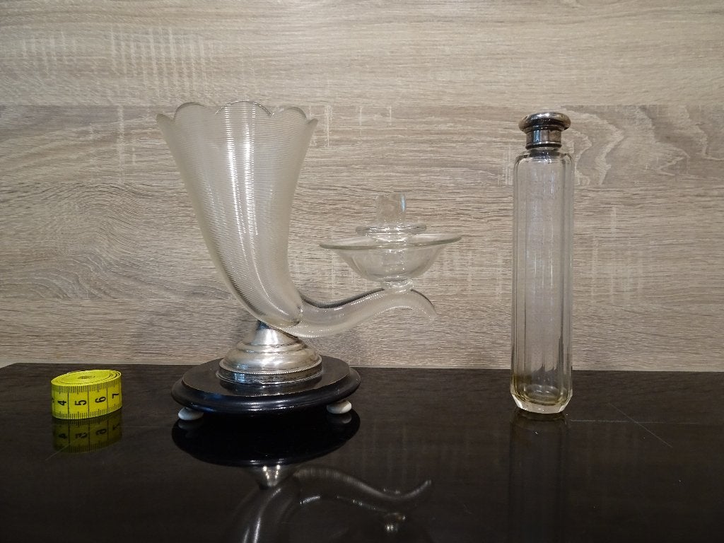 Antiek glazen hoorn met zilver en fles met zilveren dop, Antiek en Kunst, Antiek | Goud en Zilver, Ophalen of Verzenden, Zilver