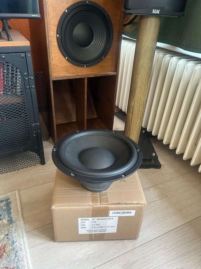 SB Acoustics 10" SB265FCL38-8 Subwoofer, Audio, Tv en Foto, Luidsprekers, Subwoofer, Zo goed als nieuw, 120 watt of meer, Ophalen