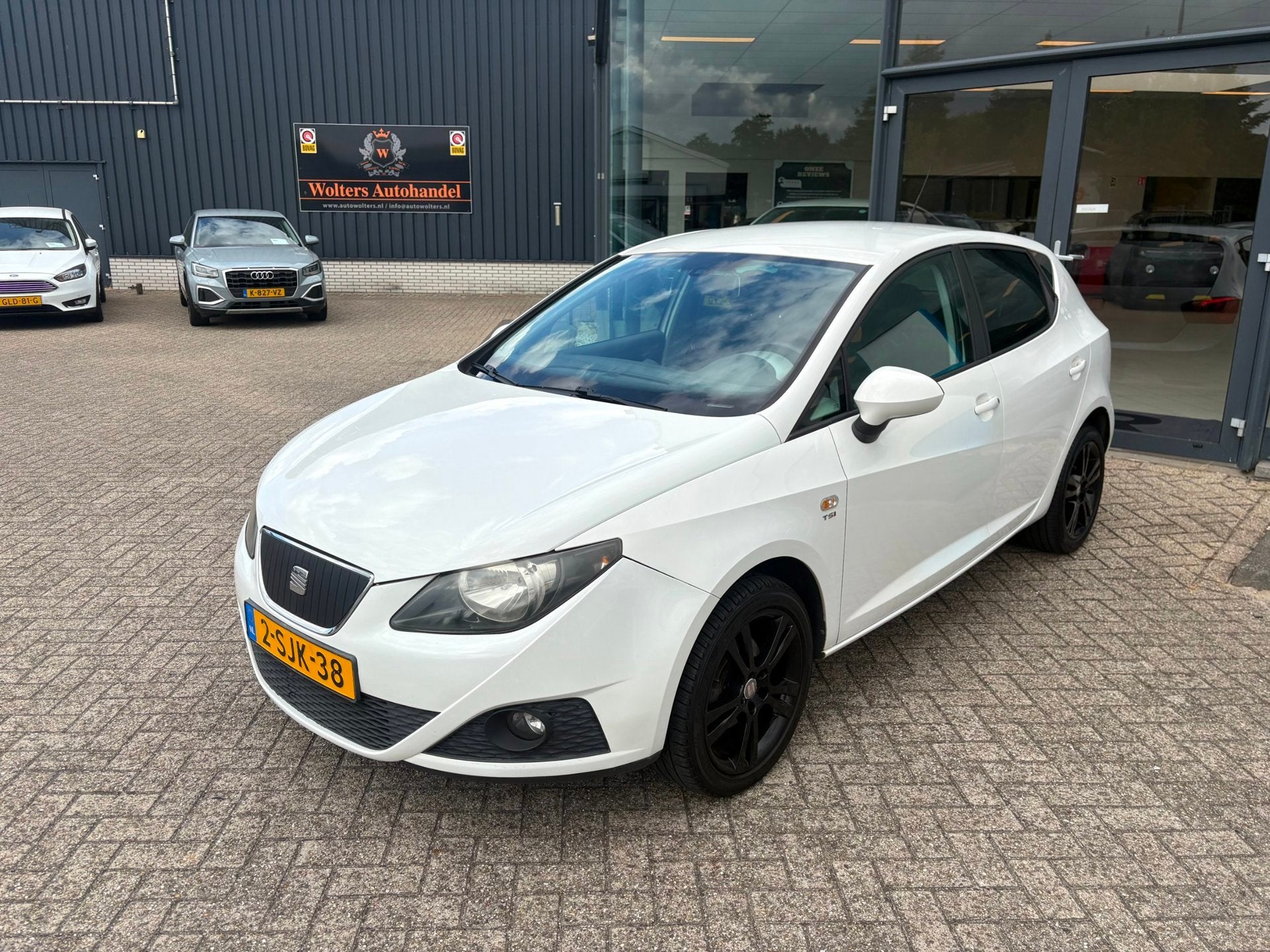 Seat Ibiza 1.2 TSI Sport *AUTOMAAT, Euro 5, Zwart, 4 cilinders, Bedrijf