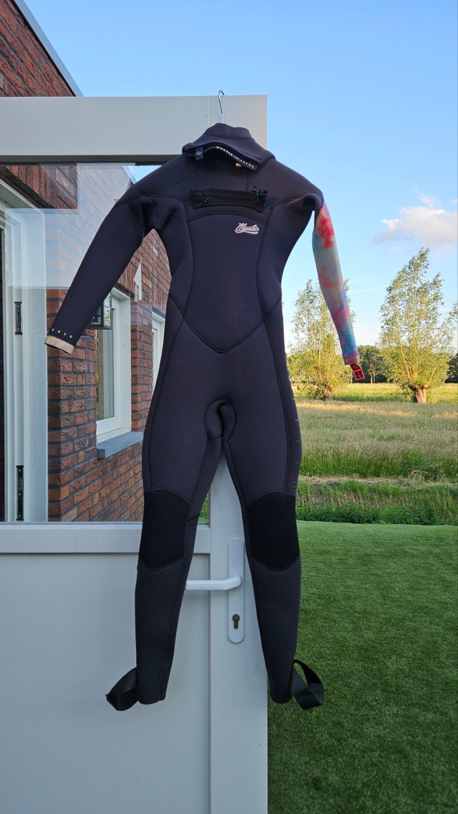 Mystic Jayde 5/4 Frontzip Dames 2023 Wetsuit maat Xs, Watersport en Boten, Wetsuit, Ophalen of Verzenden, Zo goed als nieuw, Mystic