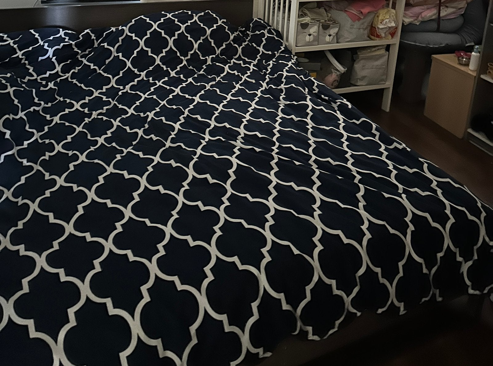 King Size Bed met matras lengte 200cm, breedte 167cm, Ophalen, Gebruikt, 75 m² of meer, Tapijt
