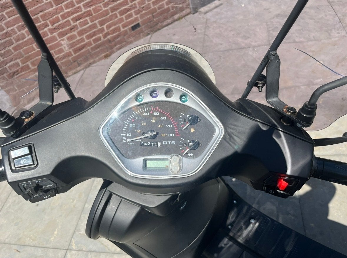 Scooter DTS Milano - Goede Staat, Fietsen en Brommers, Snorfietsen en Snorscooters, Gebruikt, Benzine, Ophalen, Overige merken
