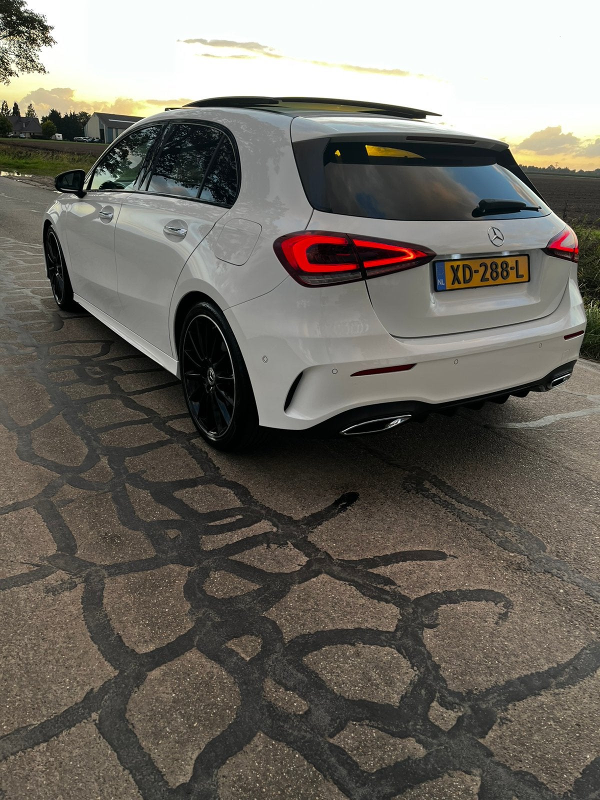 Mercedes-Benz A-Klasse A 250 224pk 7G-DCT 2018 Wit, Lichtsensor, 4 cilinders, Leder en Stof, Wit