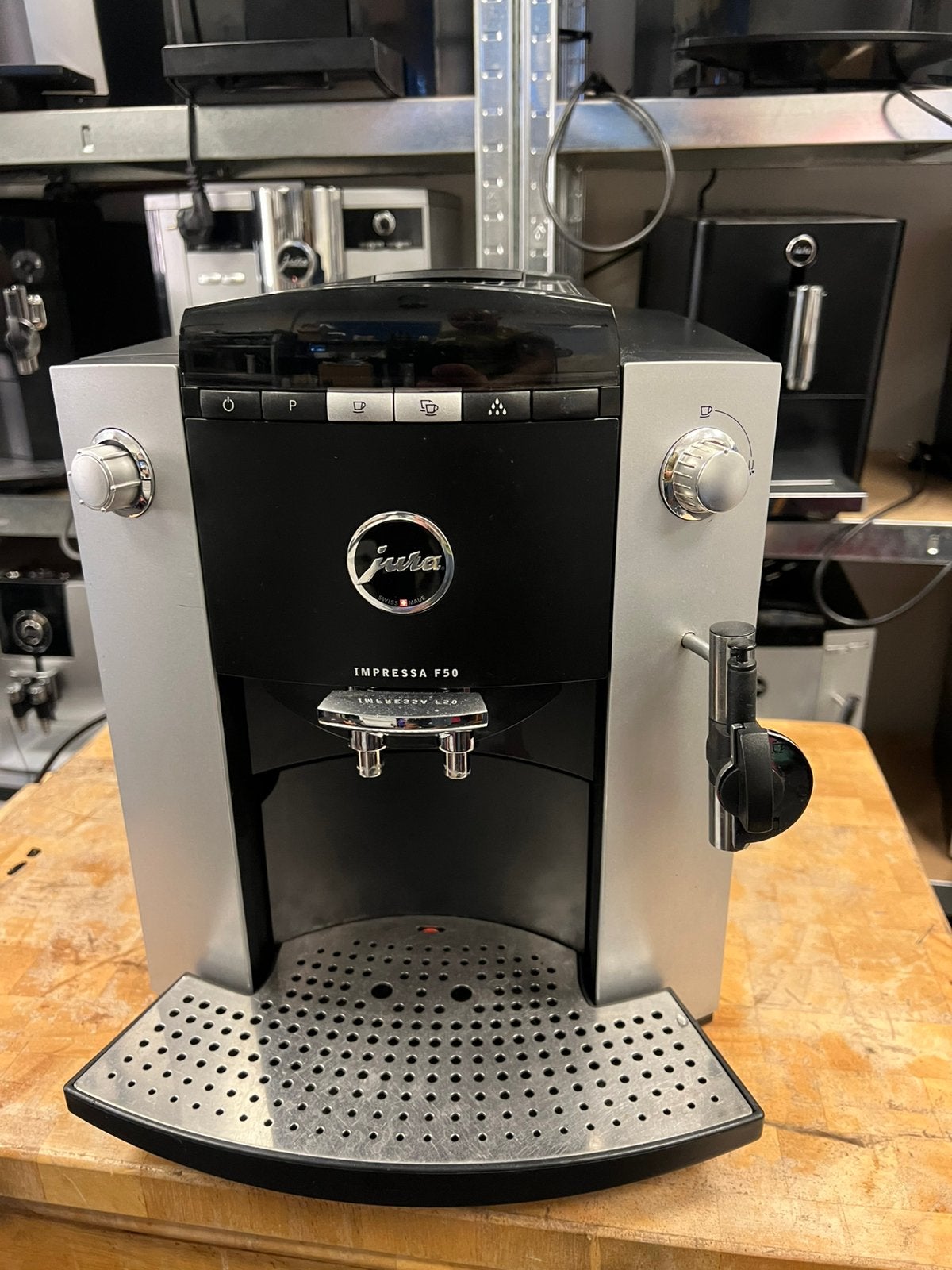 Jura f 50, Witgoed en Apparatuur, Kundendienst@jura.com, 10 kopjes of meer, Koffiemachine, Ophalen of Verzenden