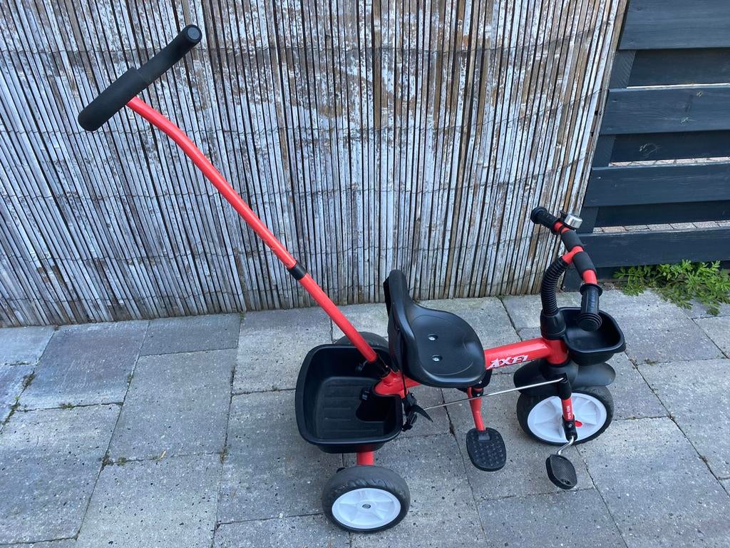 Rode driewieler met duwstang - AXEL, Ophalen, Zo goed als nieuw, Overige typen