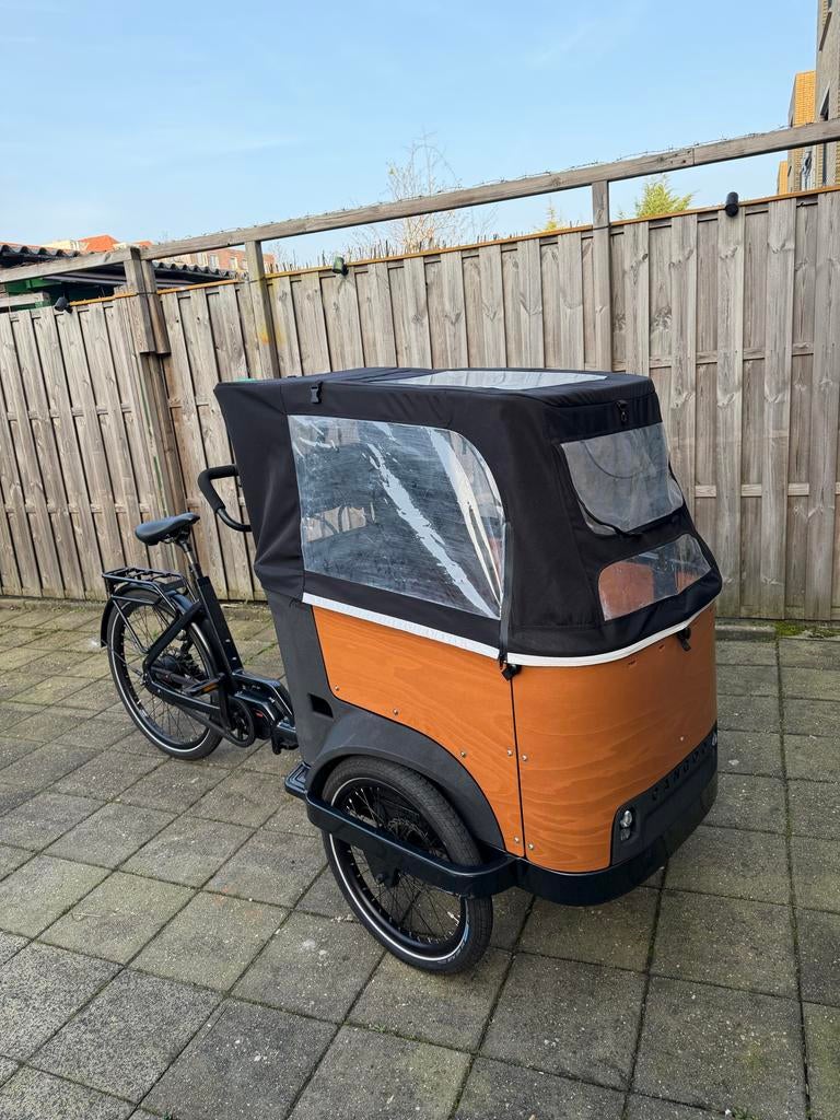 Cangoo Buckle Up bakfiets met huif (80km op teller), 4 kinderen of meer, Huif, Zo goed als nieuw, Ophalen