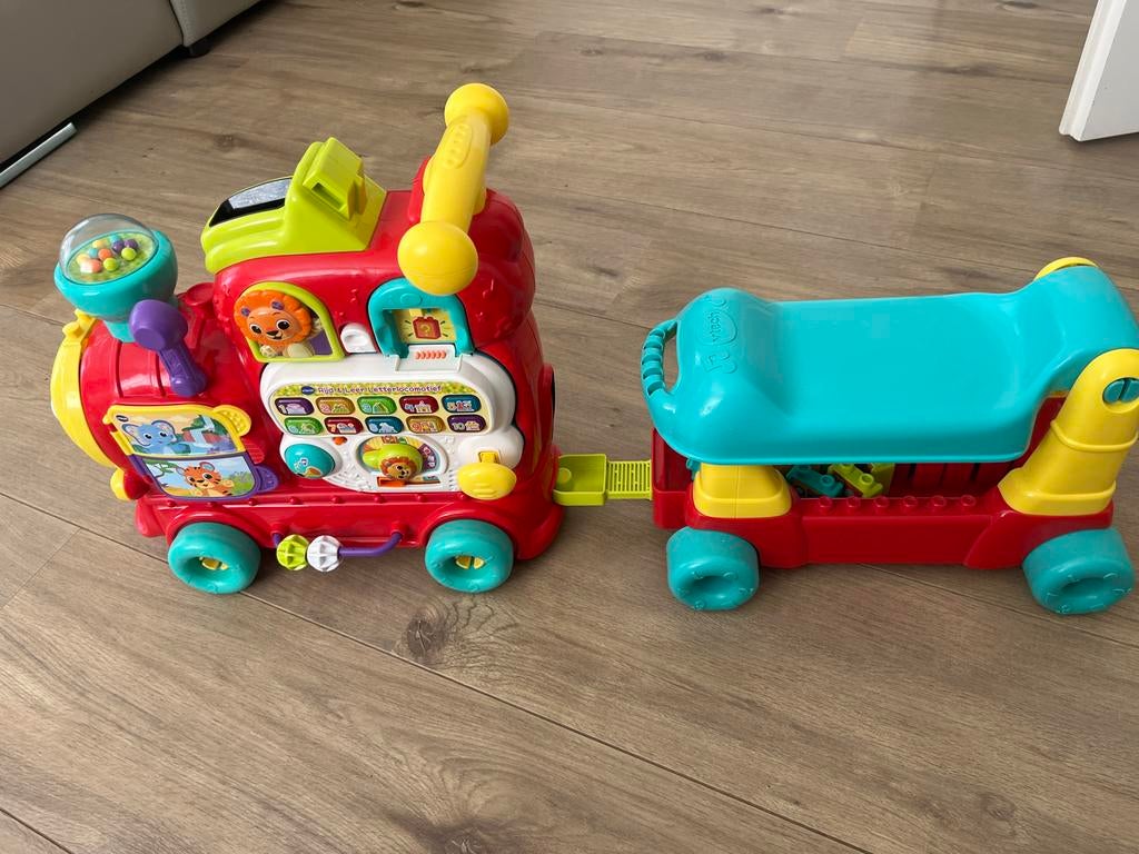 Vtech baby rijd en leer trein, Ophalen, Zo goed als nieuw, 6 maanden tot 2 jaar