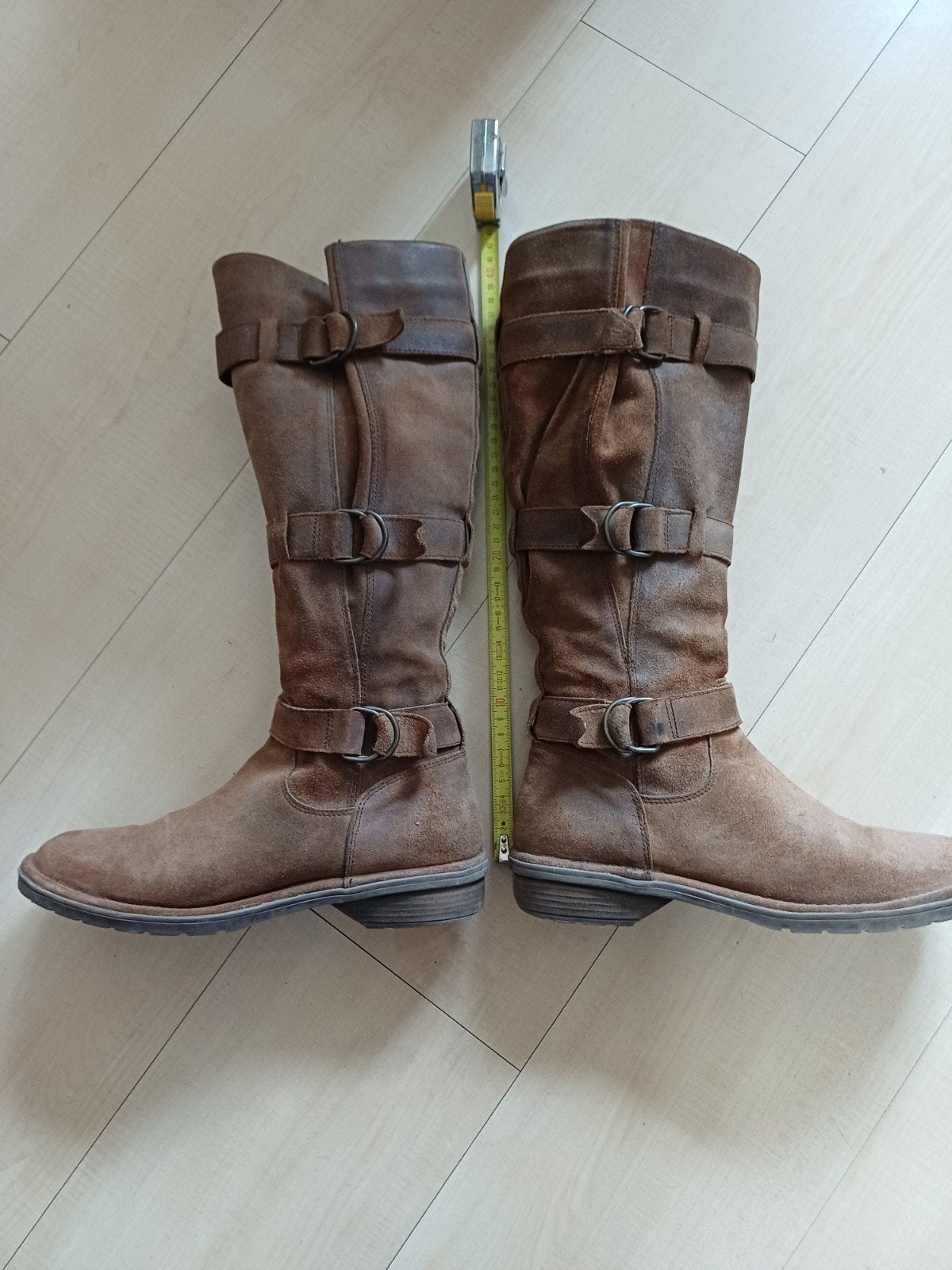 Bruin suede dames laarzen maat 40, Ophalen of Verzenden, Zo goed als nieuw, Bruin, Hoge laarzen