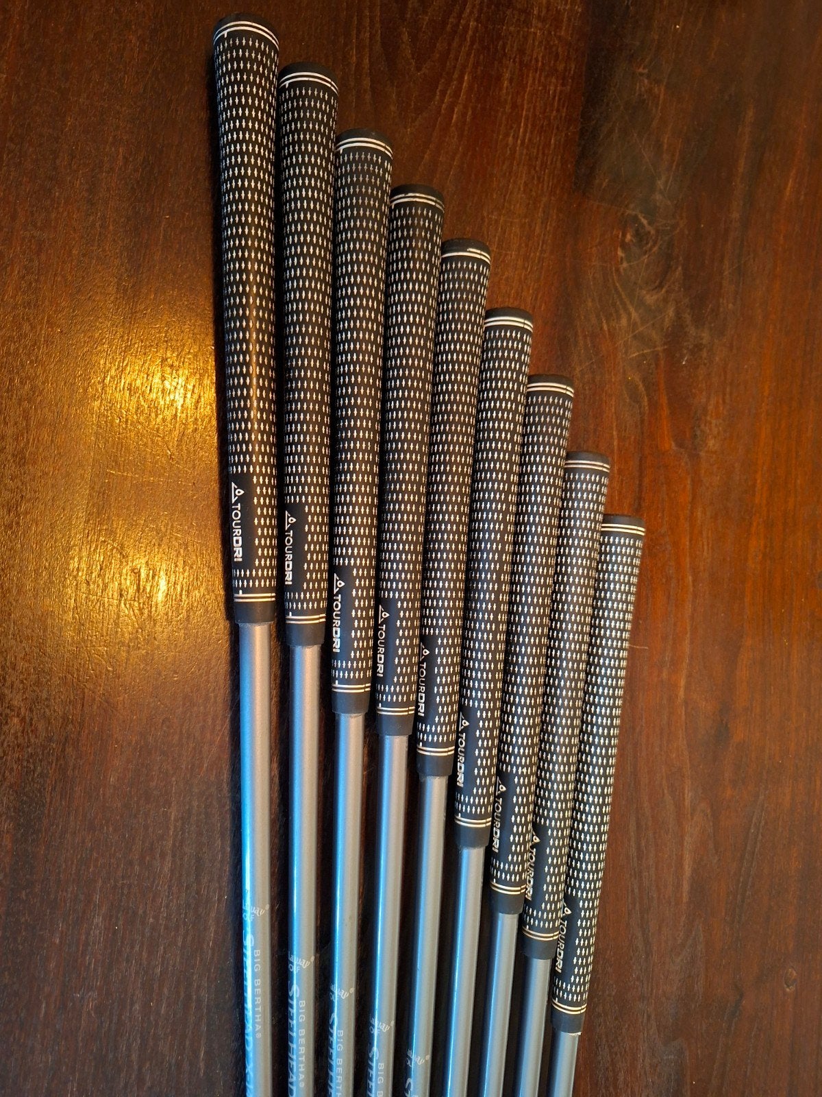 Foto 8 van Compleet Golfset; Callaway X-14 IJzers, Wilson Putter en tas