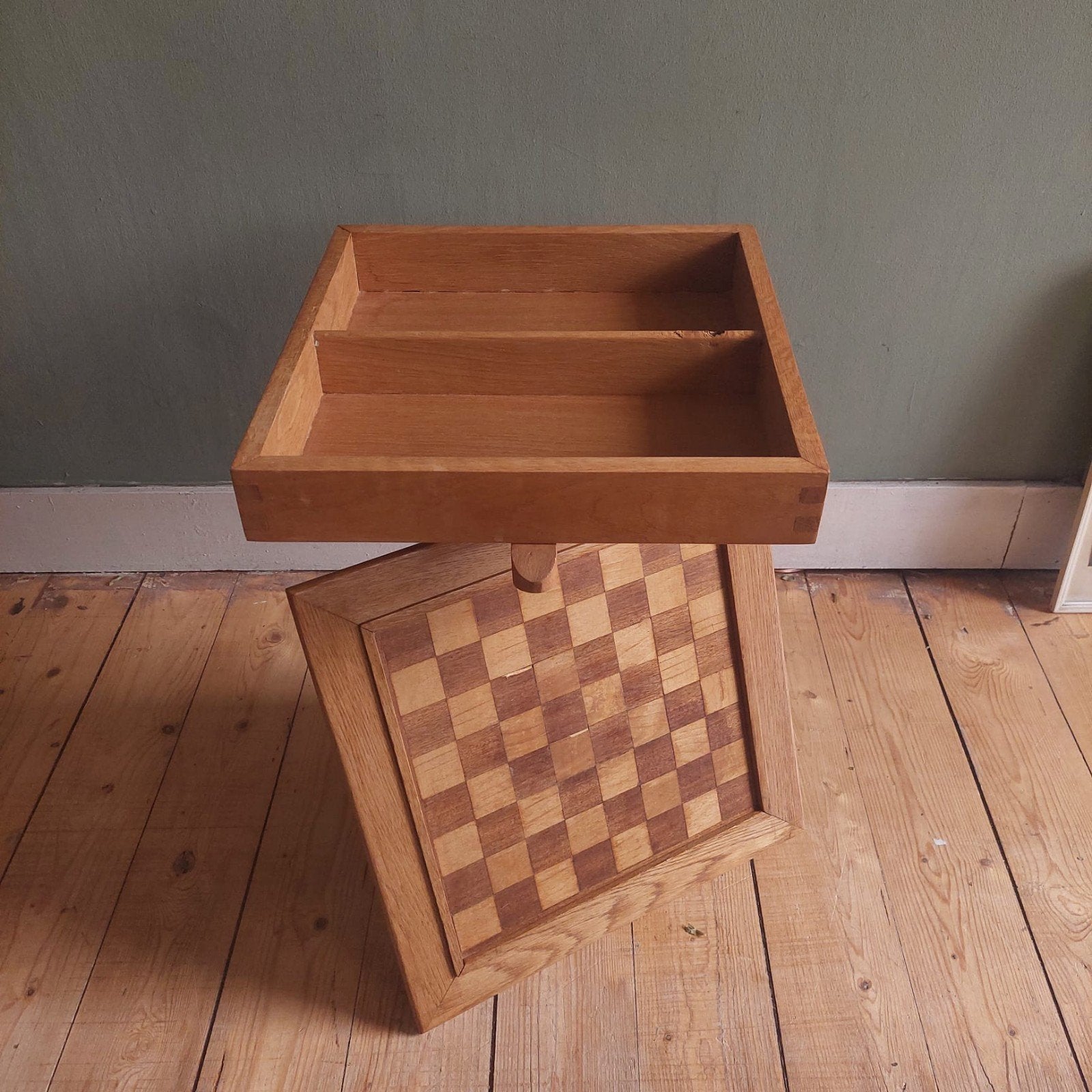 Lucky Vintage handgemaakt schaaktafeltje met opbergruimte, Ophalen, Huis en Inrichting