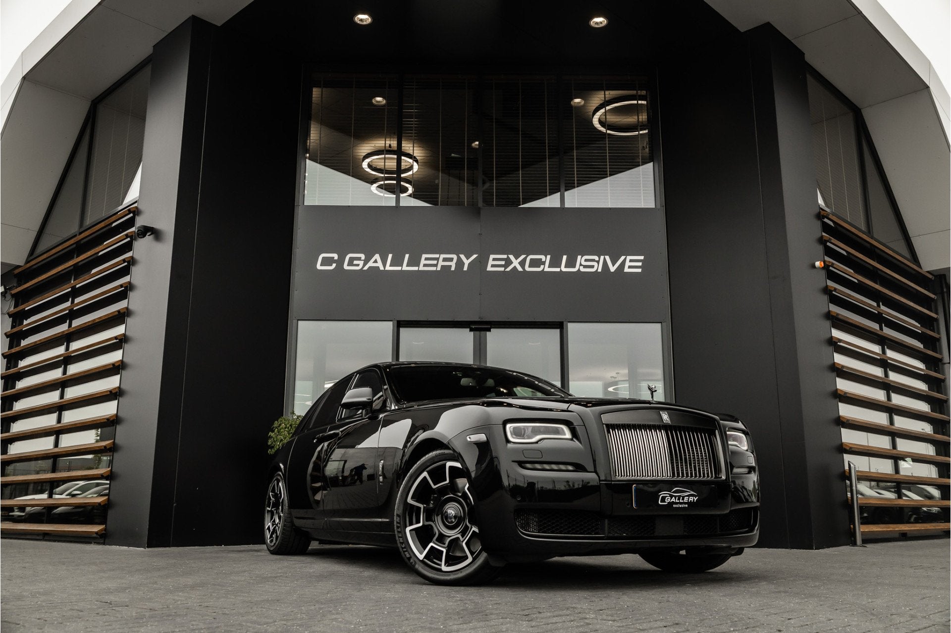 Rolls-Royce Ghost 6.6 V12 - Sterrenhemel | Bespoke Audio | S, Auto's, Rolls-Royce, Automaat, Achterwielaandrijving, Gebruikt, Zwart