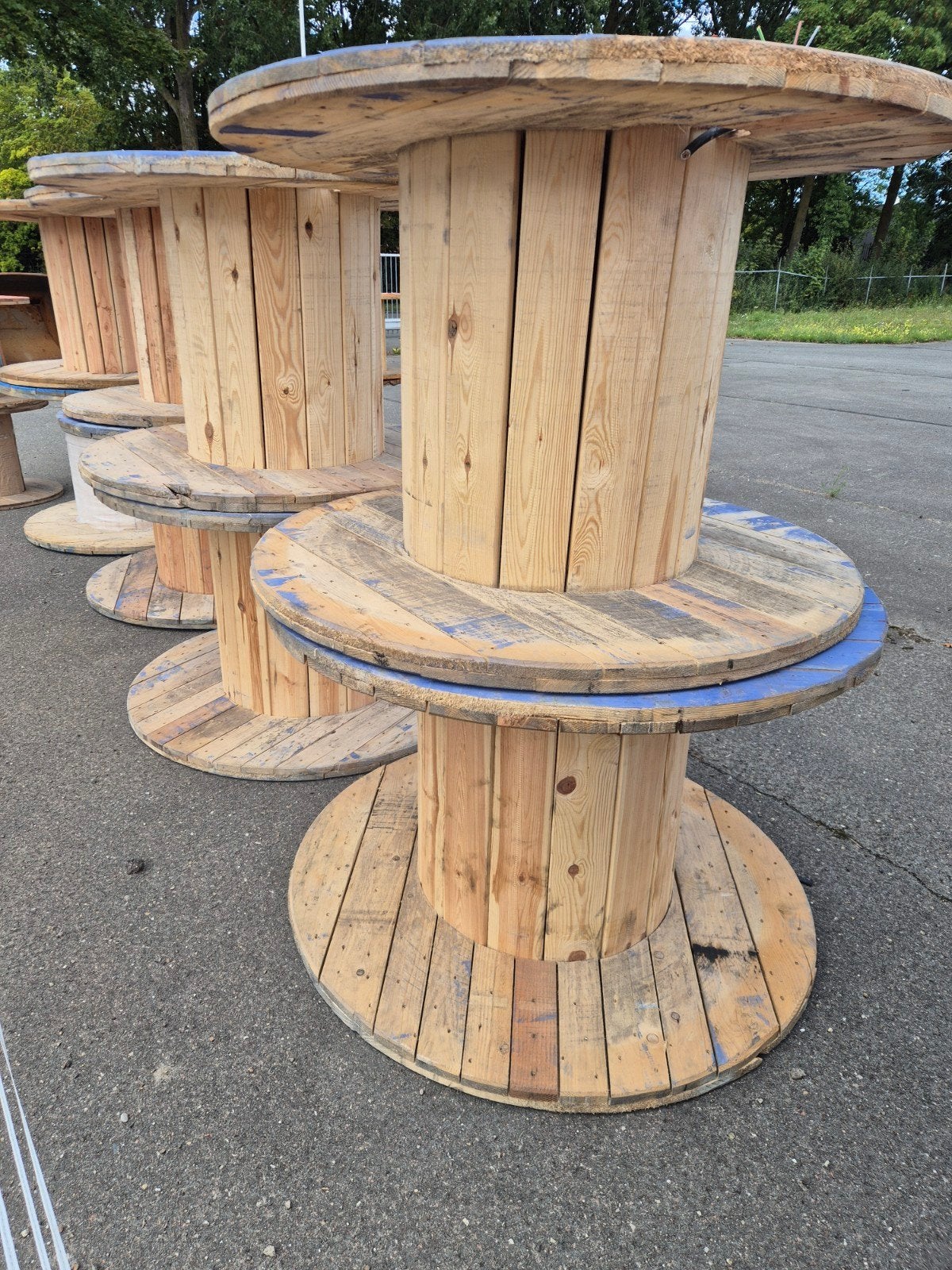 Haspels groot of klein voor tafel of div., Tuin en Terras, Tuintafels, Ophalen of Verzenden, Rond
