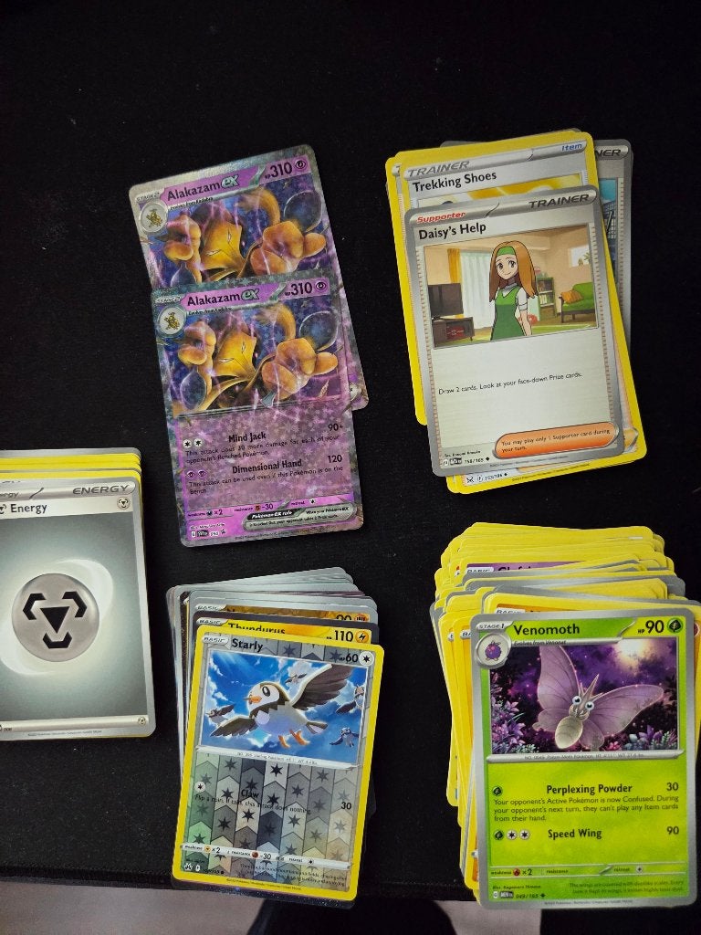 Pokemon bulk + holos + tins, Ophalen of Verzenden, Zo goed als nieuw, Meerdere kaarten