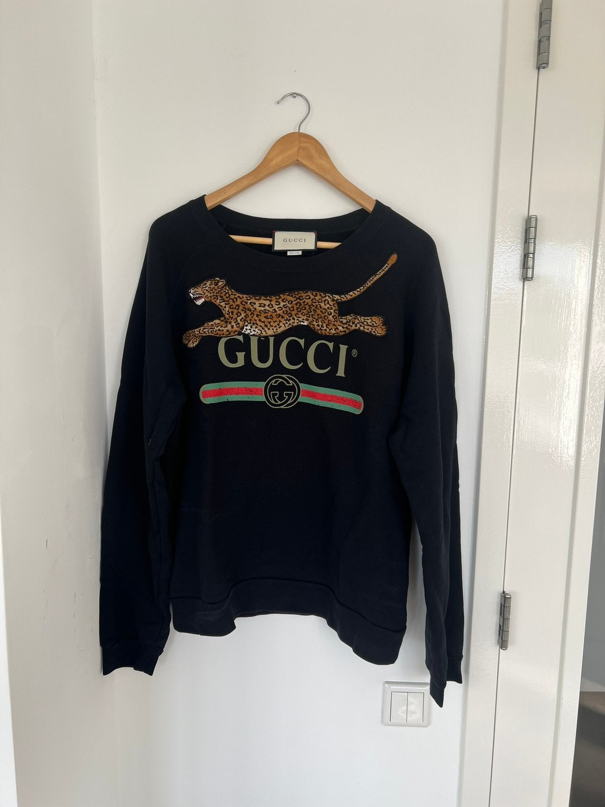 Gucci sweater met luipaard geborduurd, Ophalen of Verzenden, Zo goed als nieuw, Zwart