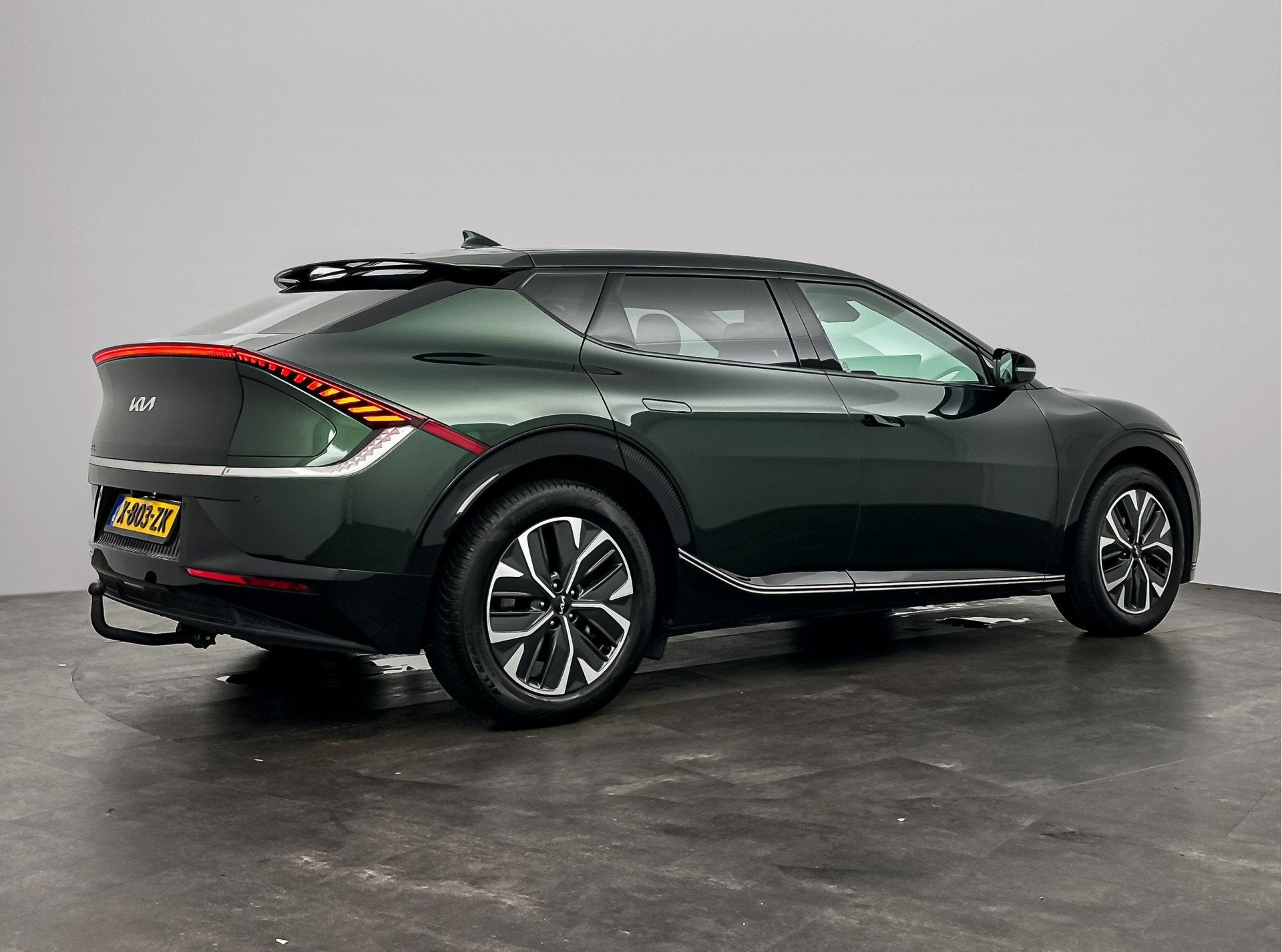 Kia Ev6 Plus 77.4 kWh | Trekhaak | Premium Sound | stoelverw, Auto's, Automaat, Achterwielaandrijving, Gebruikt, Zwart