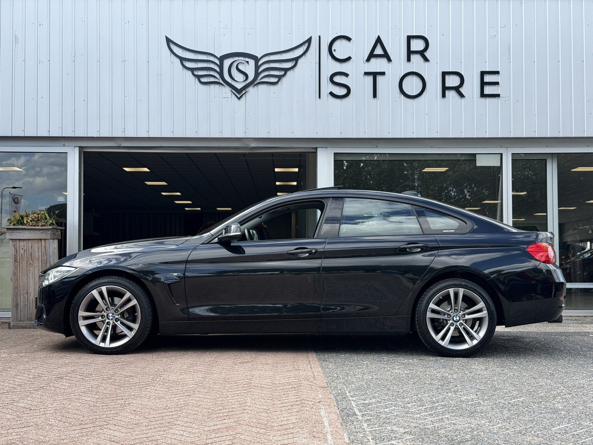 BMW 4 Serie Gran Coupé 420i xDrive High Executive |NAV|LED|, Auto's, Automaat, Gebruikt, Euro 6, 4 cilinders