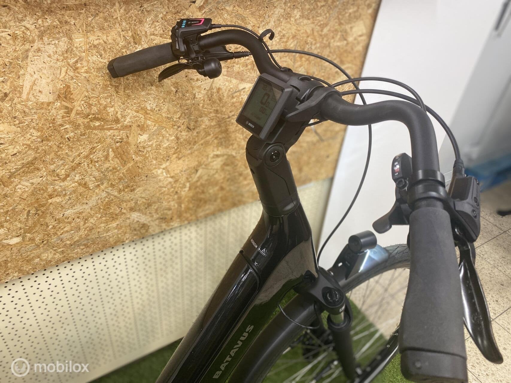 Foto 14 van BATAVUS FINEZ PT E-GO POWER SPORT BOSCH 750WH 53 CM NIEUW