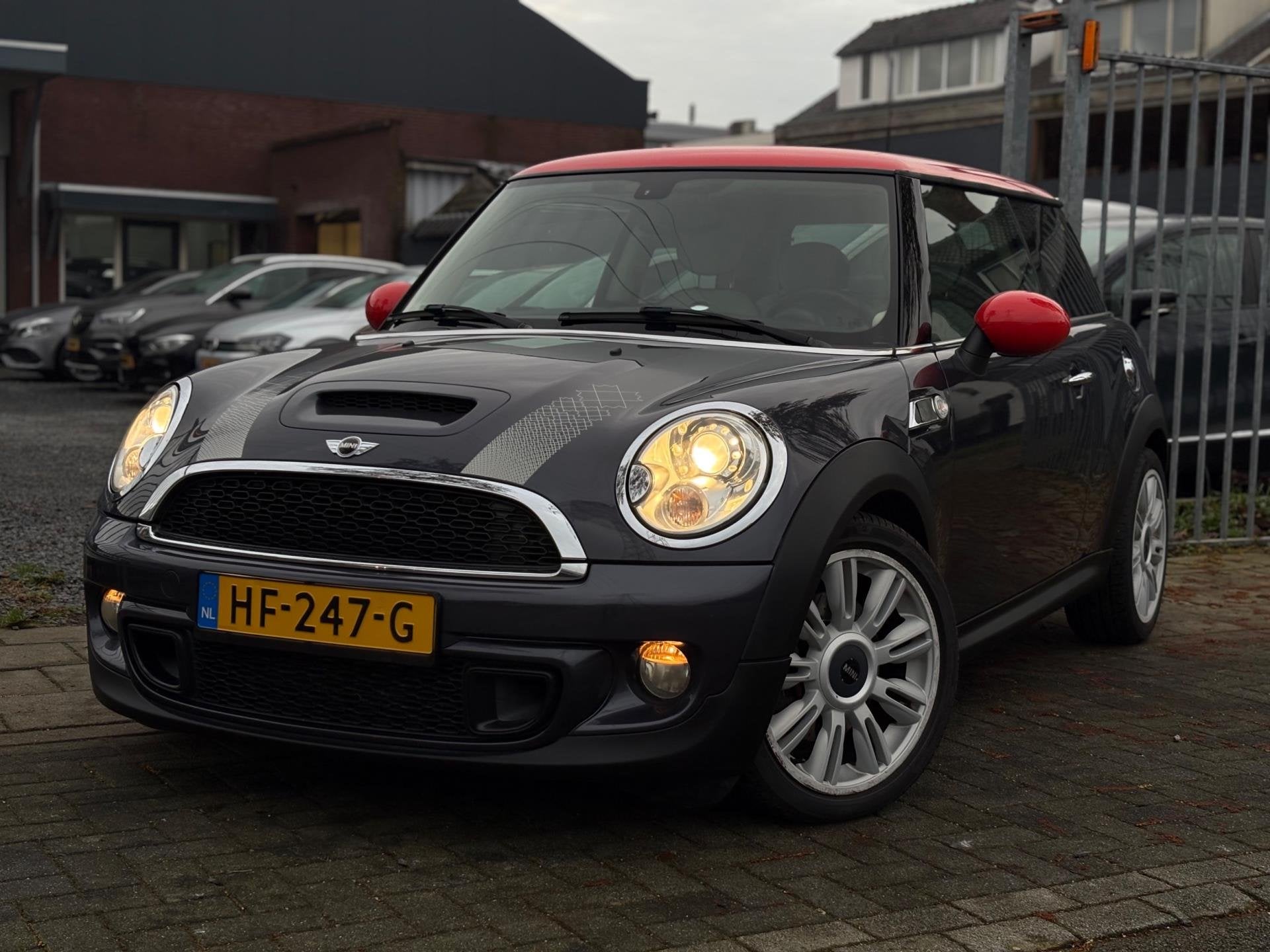 Mini Mini 1.6 Cooper S | speciale uitvoering | Leder | H&K |, Auto's, Euro 5, Gebruikt, 4 stoelen, Automatische klimaatregeling