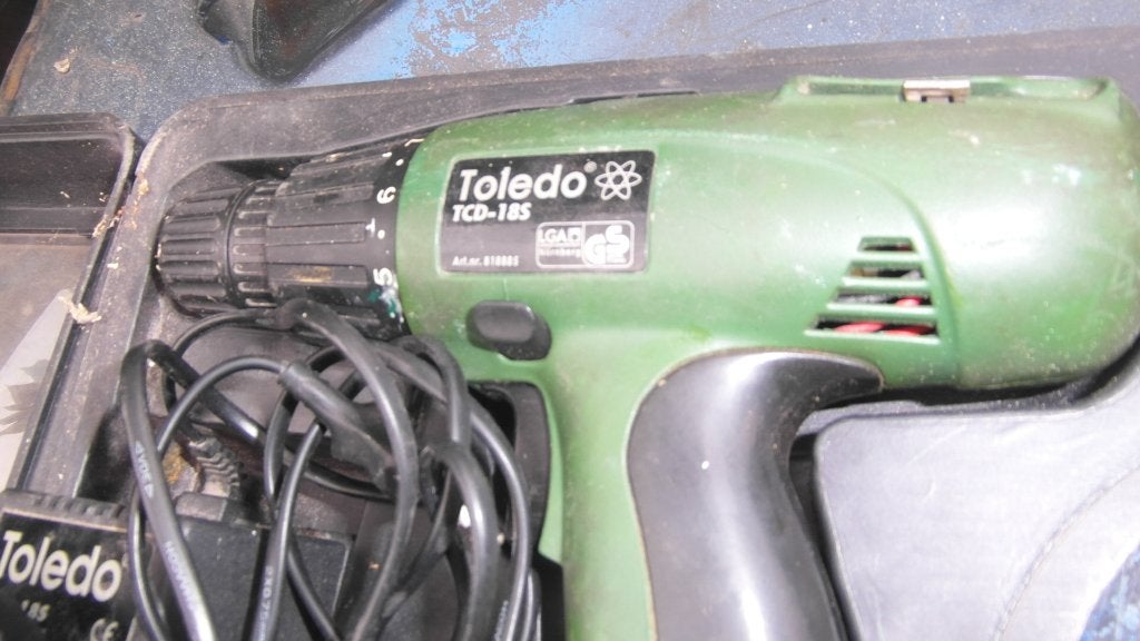 toledo accu boormachine 2 accu 2acculaders, Ophalen, Zo goed als nieuw, Boormachine, Variabele snelheid