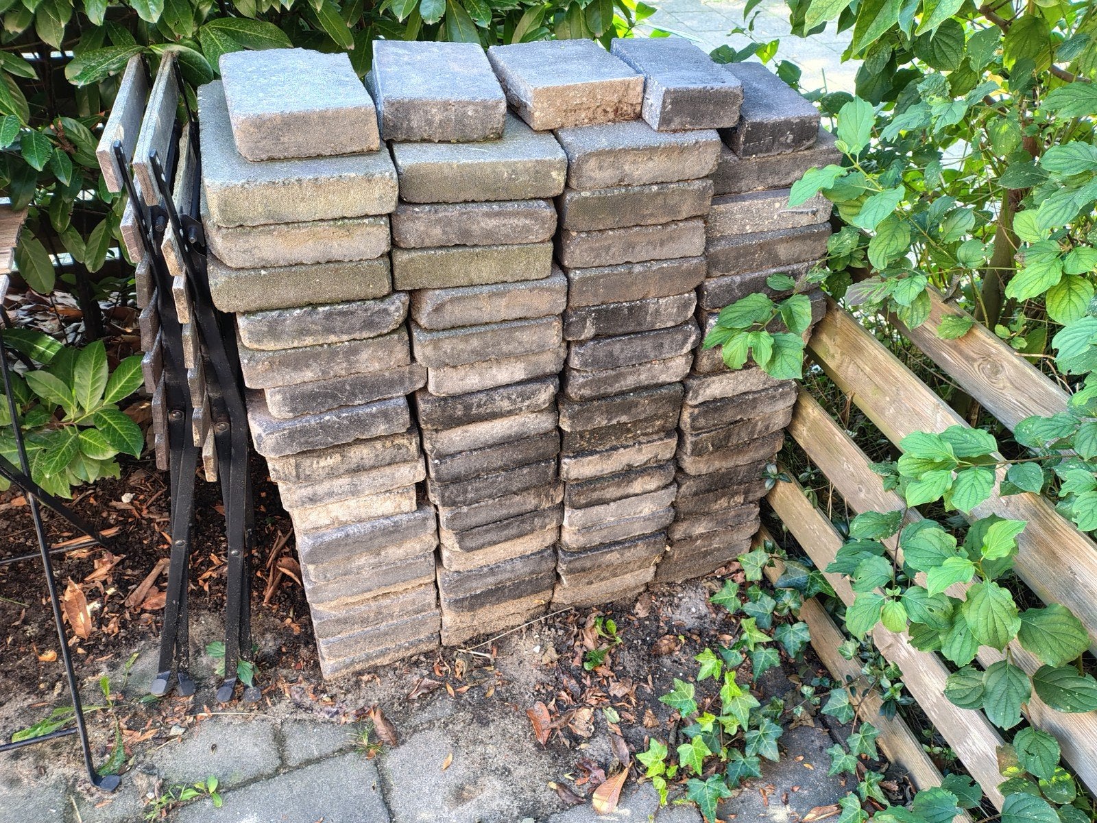 Grijs tegels 20x30 cm, ca. 3.5m2, gratis af te halen, Tuin en Terras, Ophalen, Gebruikt, Minder dan 5 m², Terrastegels